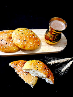 عکسی از دستور نان فطیر آذربایجان با مخمر مادر 👌🏻😍(چورک ، کوکه)