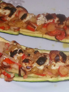 Una foto de Calabacines de surimi al horno