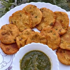 A picture of 30 minutes Rice Flour Pooris for Breakfast.