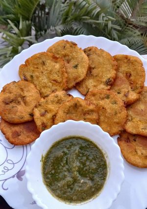 A picture of 30 minutes Rice Flour Pooris for Breakfast.