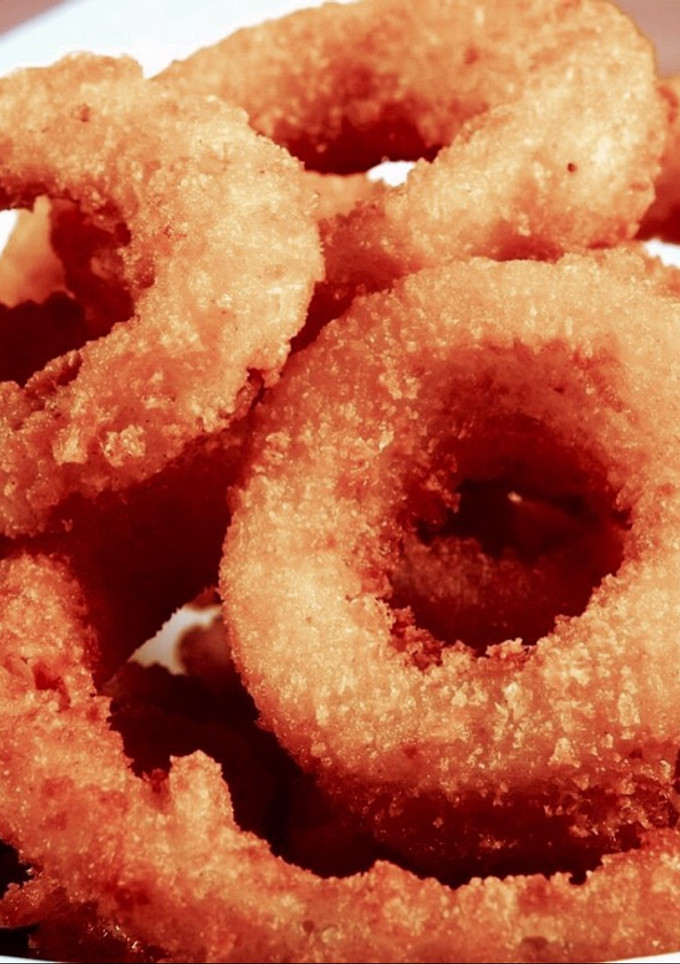 Una foto de Aros de cebolla fritos