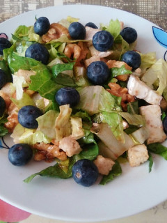 Una foto de Ensalada con arándanos