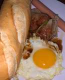 Bò bít tết sốt hành tây