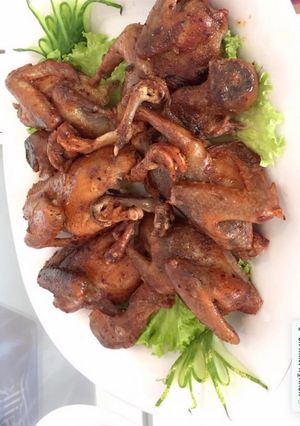 Hình của món Chim chiên thuốc bắc.