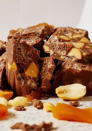 Une photo de BOUCHÉES CHOCOLATÉES au chocolat lait 🍫🙈