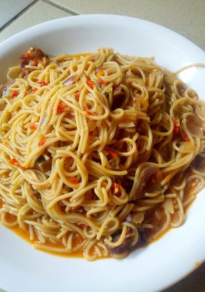 A picture of Jollop spaghetti.