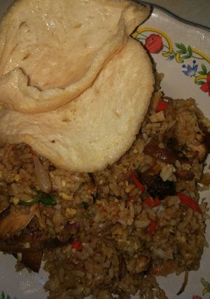 Foto resep Nasi Goreng tabur Ayam Bakar 🍛