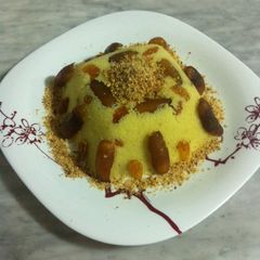 A picture of Messfouf (sweet couscous).