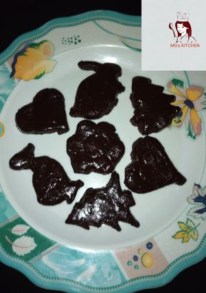 A picture of Classic Dark Chocolate.