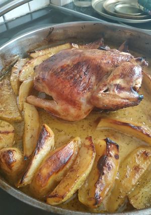 Φωτογραφία της συνταγής Κοτόπουλο με κυδωνάτες πατάτες!!