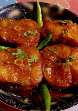 A picture of Aar Fish Kosha/Spicy Aar Fish.