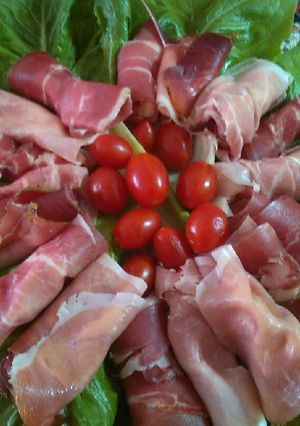 Foto di Involtini di prosciutto crudo e cotto con formaggio spalmabil😄