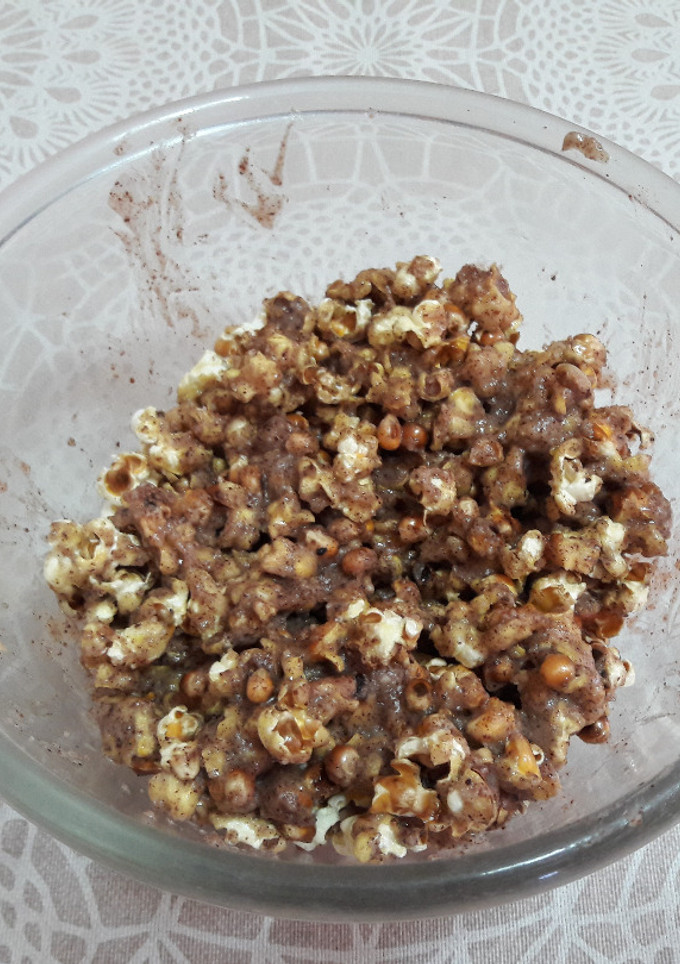 Una foto de Palomitas de maíz con crema de avellana solidarias de comercio justo y veganas 🍿