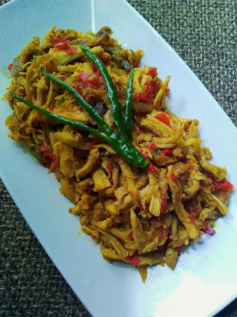 Cara Gampang Membuat Ayam Suwir Pedas Manis yang Enak