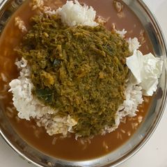 A picture of Amaranth leaf curry (Kempu harve soppu huli).