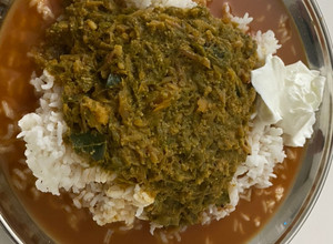 A picture of Amaranth leaf curry (Kempu harve soppu huli).