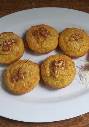 Una foto de Muffins sin harina!! De coco y naranja 🍊🥥