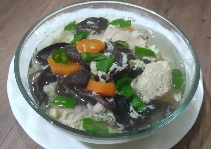 Cara bikin Simple Egg Drop Soup Cara bikin Simple Egg Drop Soup