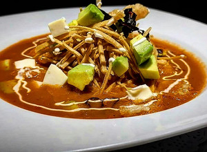 Una foto de Sopa Azteca