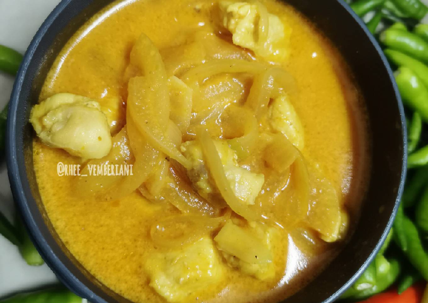 Easy Curried Coconut Chicken