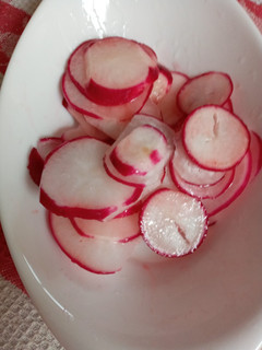 Una foto de Ensalada de rabanitos