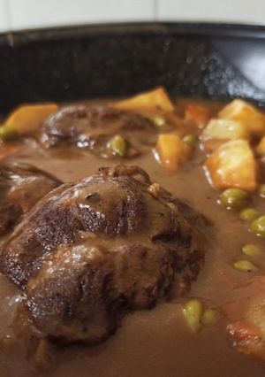 Una foto de Carrilleras al vino tinto