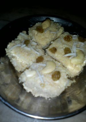 A picture of Kala kand.