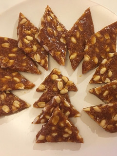 A picture of Peanut and coconut bar/chikki.