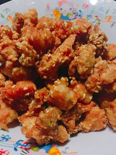 รูปของ ไก่ป๊อป คลุกงาขาว