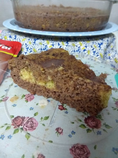 Una foto de Torta flan marmolada