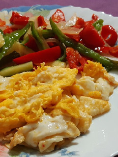 Foto principal de Huevos revueltos con verduras