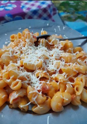 चीज़ पास्ता (Cheesy Pasta recipe in Hindi) रेसिपी मुख्य फोटो