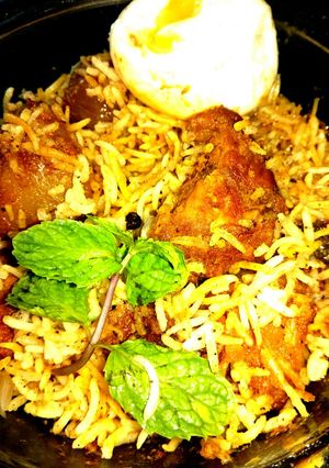 A picture of Kolkata style Chicken Dum Biriyani.