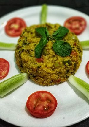 A picture of Oats and daliya Mix Veg Khichdi.