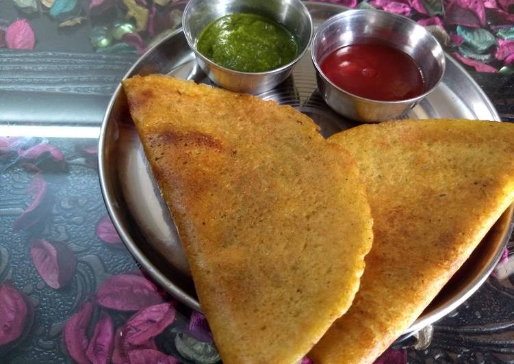 How to Make Tasty Moong ki dal ka cheela