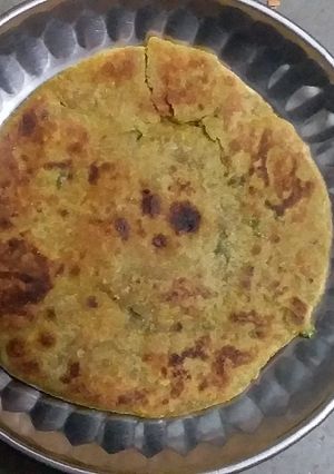 બાજરી ના થેપલા (Bajari Thepla Recipe In Gujarati) રેસીપી મુખ્ય ફોટો