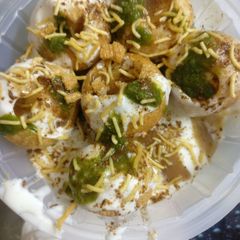 A picture of Dahi Puri Ki Chat.