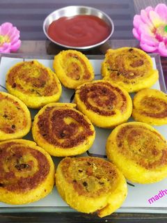 पिन व्हील समोसा (pinwheel samosa recipe in Hindi) रेसिपी मुख्य फोटो