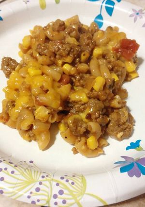 A picture of Beefy Pasta Skillet.