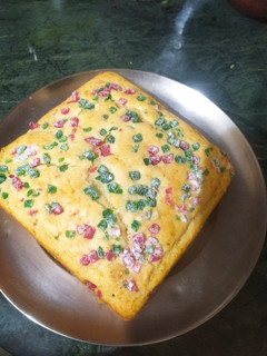 टूटी फ्रूटी केक (Tutti fruity cake recipe in hindi) रेसिपी मुख्य फोटो