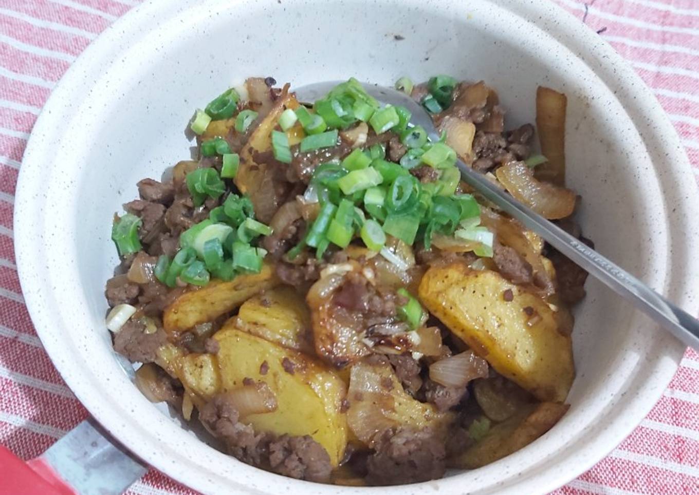 Tumis Kentang Daging Sapi