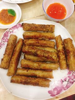 Hình của món Bánh đa nem chay.