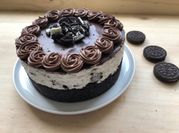 Una foto de postre oreo y queso crema