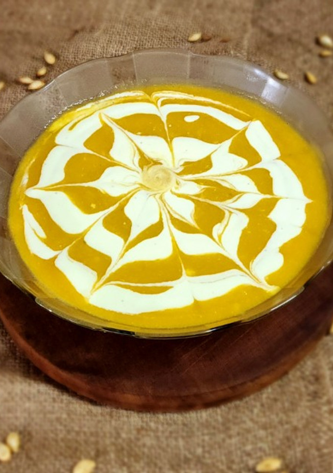 Una foto de ❄️ 🌧️ Sopa crema liviana de verduras en licuadora. Bienvenido #invierno 🌧️❄️