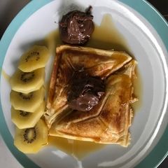 A picture of Nuttella pancake.