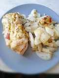Pollo relleno con papás al horno