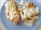 Pollo relleno con papás al horno