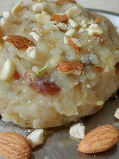 A picture of Potato & banana Halwa.