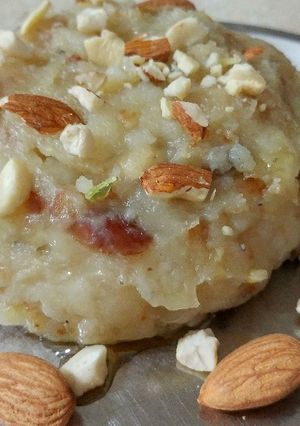 A picture of Potato & banana Halwa.