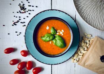 Ready to Serve Tomato soup with cashew Delicious Nutritious